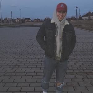 Meet your Posher, Carl